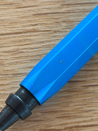 Deburrer with 3 titanium coated blades